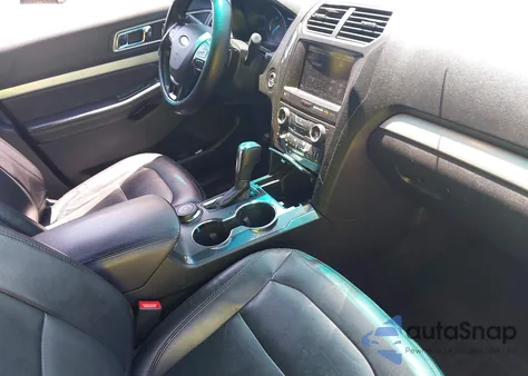 2016 Ford Explorer Xlt z USA, uszkodzony, nr VIN 1FM5K8DH2GGC52425